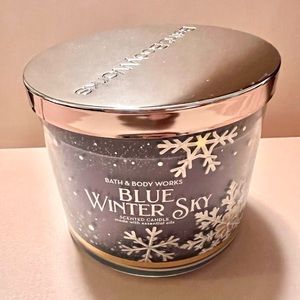 Bath & Body Works Blue Winter Sky 3-Wick Candle